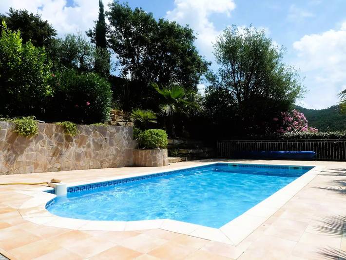 Location de vacances pour 8 personnes, avec piscine dans Golf de Valcros - 3