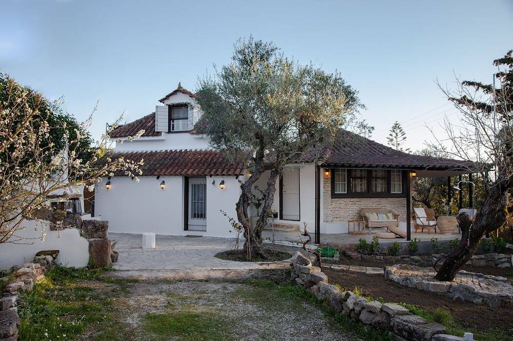 Vartan's summer house in Kalamaki, Zakynthos