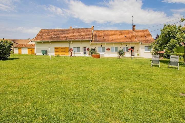 Gîte pour 6 personnes, avec jardin à Lans