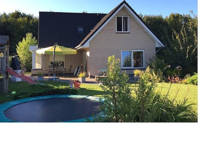 Ferienhaus für 11 Personen, mit Garten und Terrasse sowie Pool