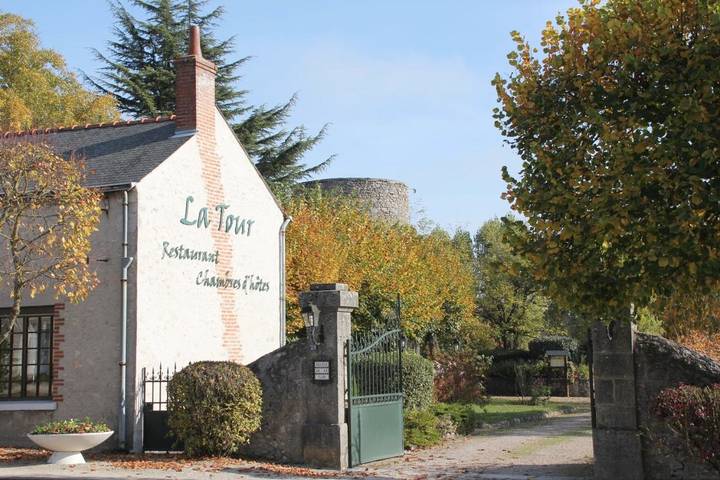 Chambre d’hôte pour 2 personnes, avec vue ainsi que terrasse et jardin à La Chaussée-Saint-Victor