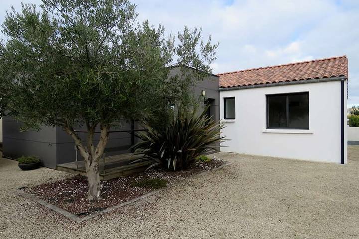 Villa for 7 people, with garden and terrace - 1