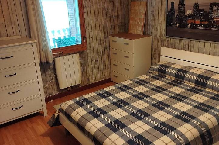 Charming Tyrolean cottage with private pool and mountain views nearby in Mungia, Bizkaia