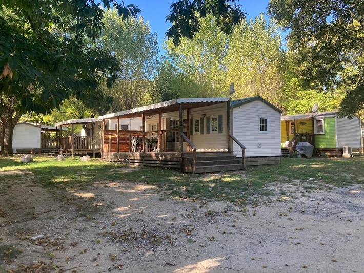 Gîte pour 8 personnes, avec terrasse, animaux acceptés à Mialet - 4