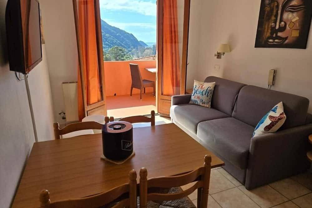 Entire apartment, Apartment Porto-Ota, an exceptional village between sea and mountains in Porto (Corsica), Ota