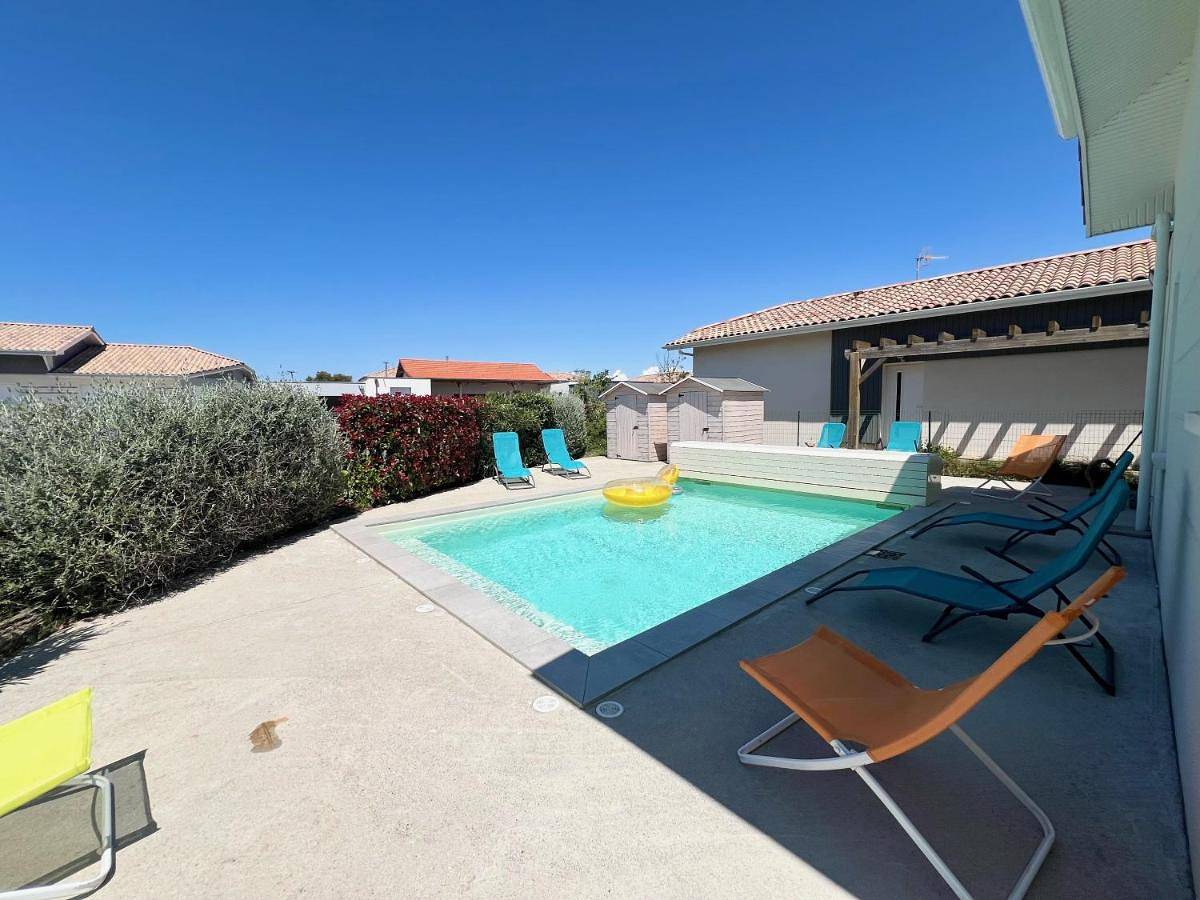 Villa Sowa - Maison avec piscine 850m océan in Mimizan, Côte d’Argent