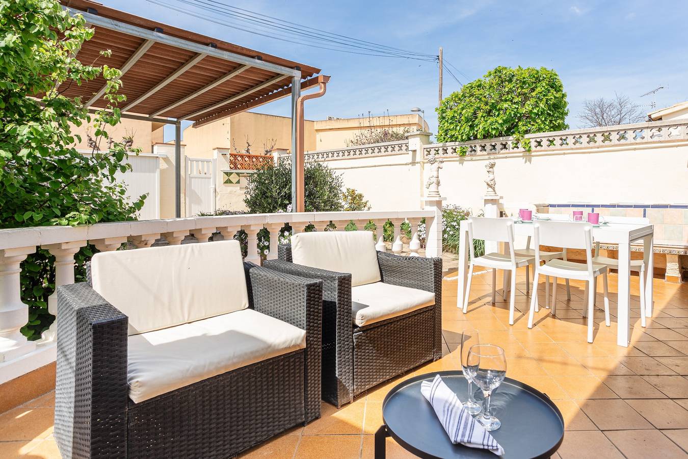 Vakantiehuis 'Maison La Coquette' met privé terras, Wifi en airconditioning in L'Escala, Upper Empordà