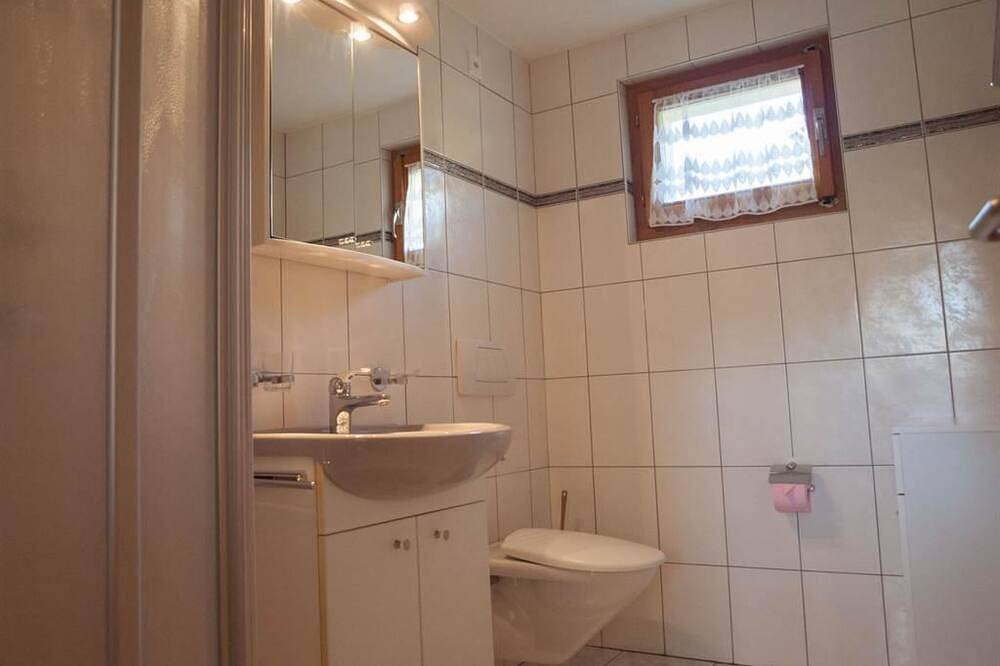 Appartement entier, Chalet Fridi 4-Bettwohnung, Dusche, Wc 4-Bettwohnung Erdgeschoss in Rosswald, Brig