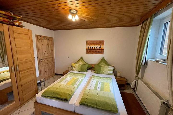 Ferienwohnung für 2 Personen, mit Terrasse und Garten in Wierschem - 2