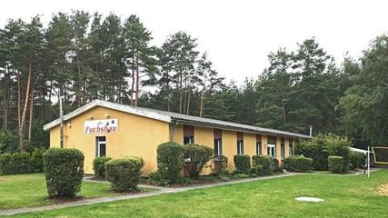 Ferienhaus für 40 Personen, mit Terrasse in Mirow