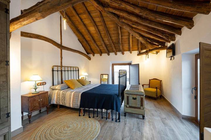 Casa rural para 9 personas, con Terraza y Jardín además de Piscina y Vistas en Valdepeñas de Jaén - 3