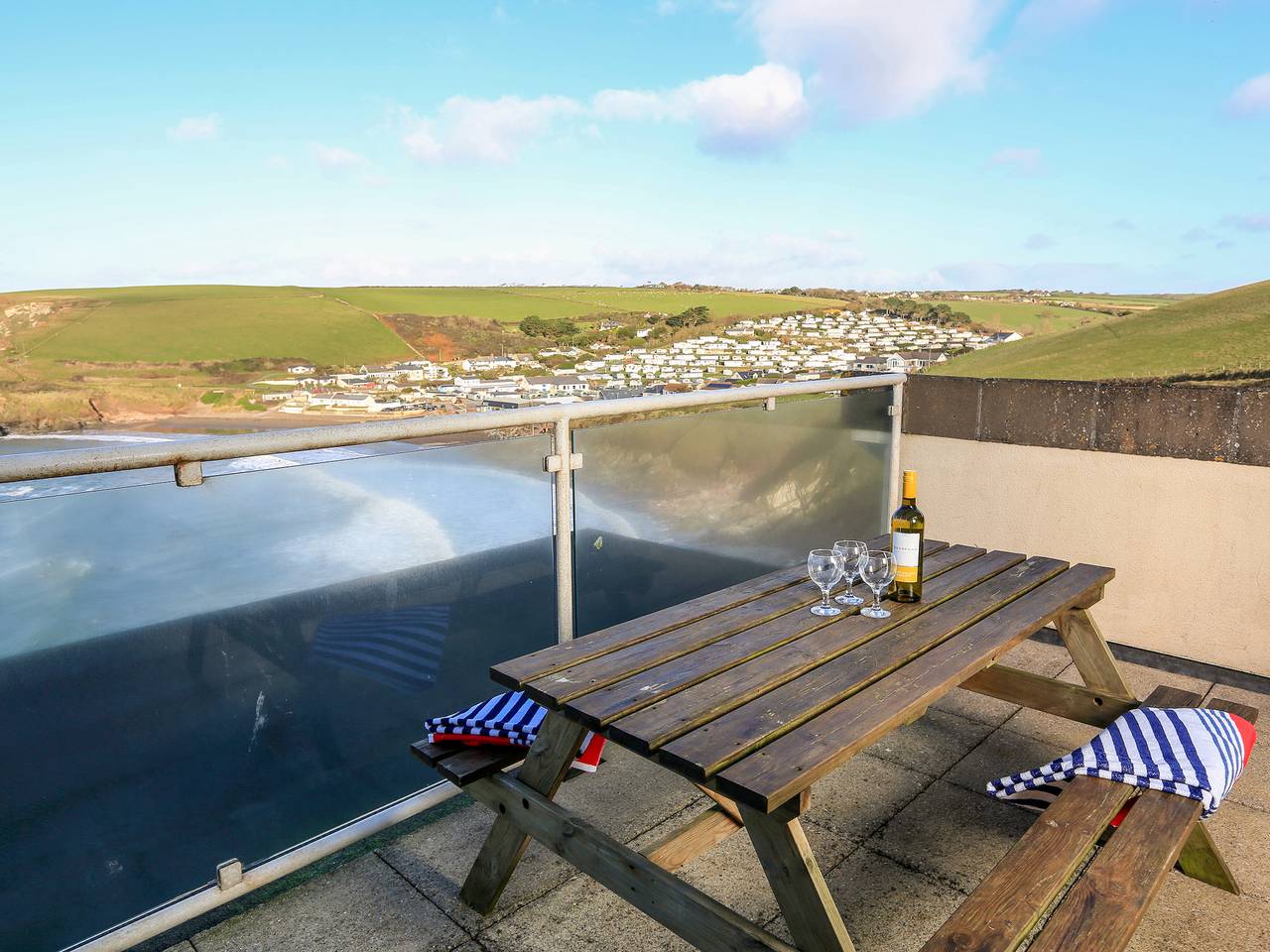 Entire apartment, 2 The Bay in Bigbury-on-Sea, Bigbury on Sea