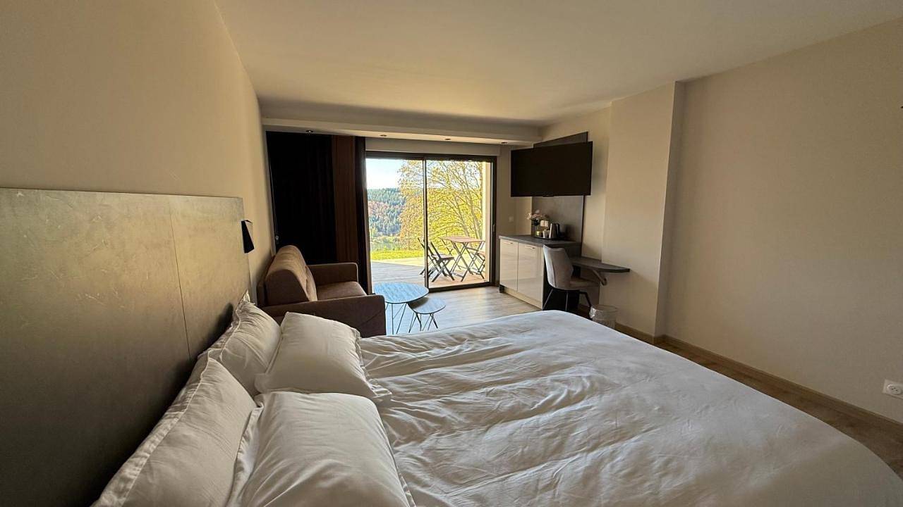 La Rose du Lac Hôtel Appart' in Coucouron, Ardèche