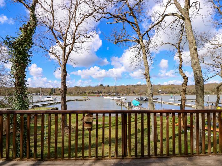Cottage for 8 people, with garden, with pets on the Isle of Wight