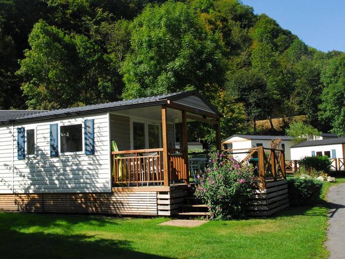 Mobil home pour 2 personnes, avec terrasse à Estaing