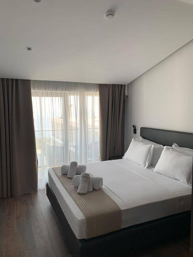 Black Diamond Hotel Dhermi in Dhërmi, Himarë