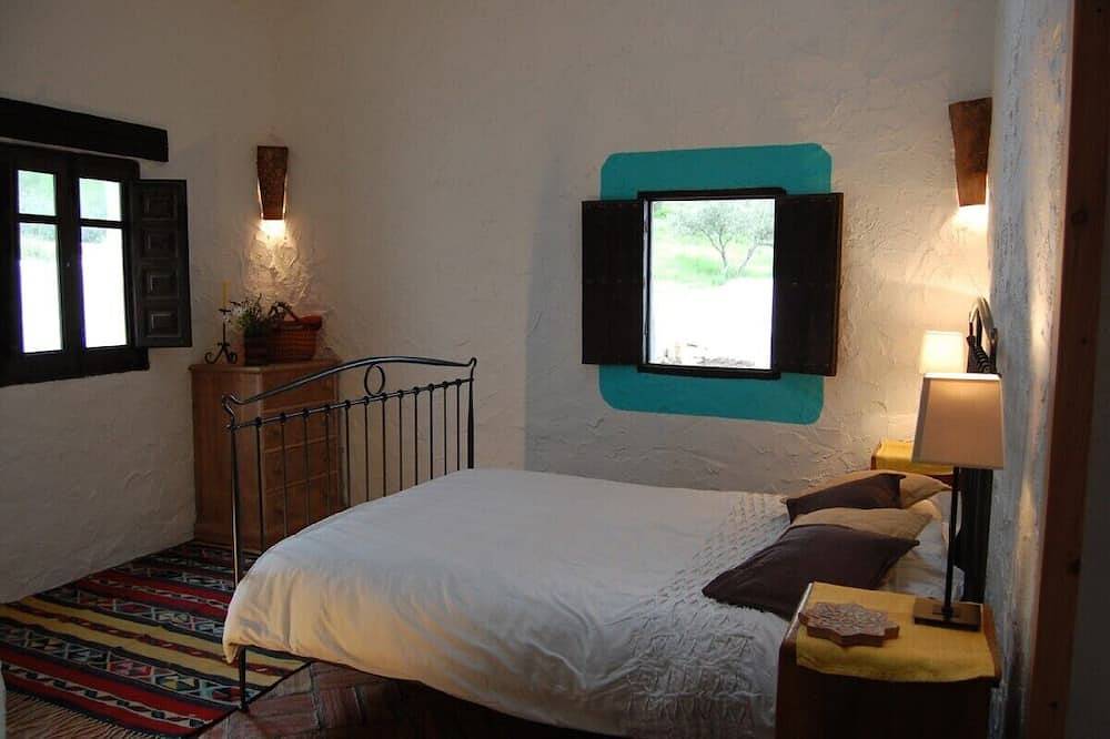 Beautiful rural villa with charm, character, incredible views and stunning pool in Alcaucín, Málaga Province