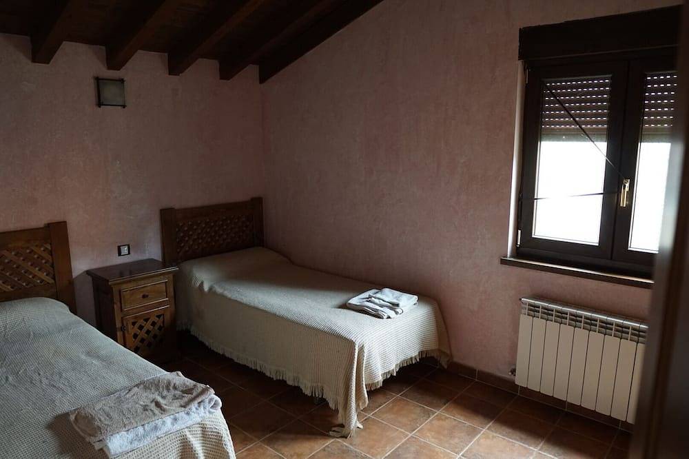 Vivienda Turística en Barajas (Gredos) in Navarredonda de Gredos, Provincia de Ávila