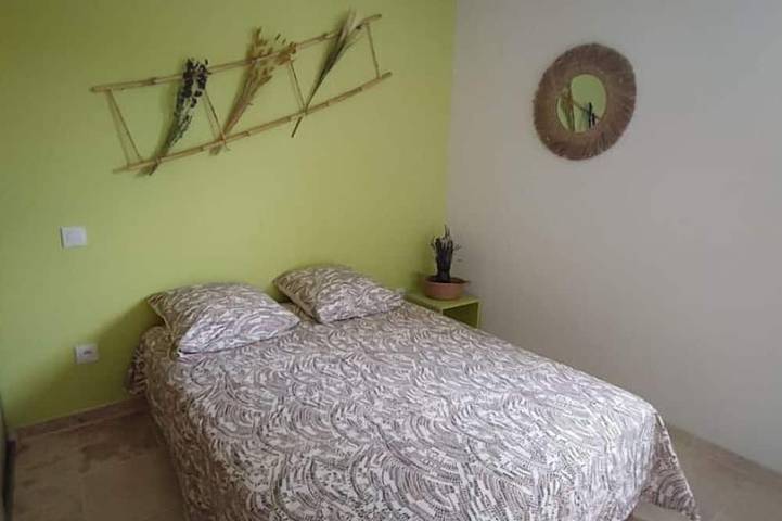 Location de vacances pour 6 personnes, avec terrasse et jardin à La Bâtie-Rolland - 3