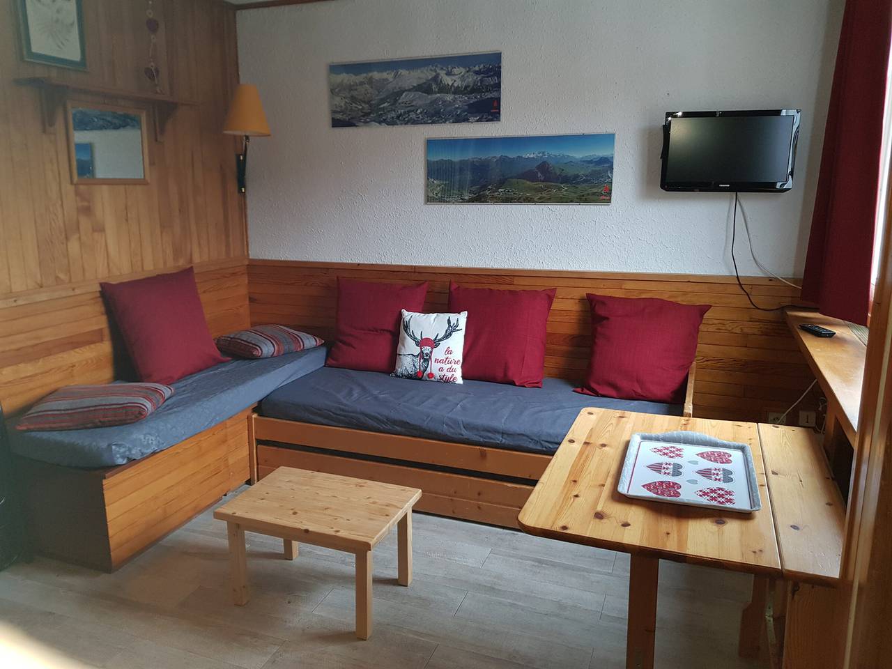 Gehele studio, Central Studio with Mountain View, Ski Locker, and Renovated Bathroom in Plagne Centre, La Plagne-Tarentaise