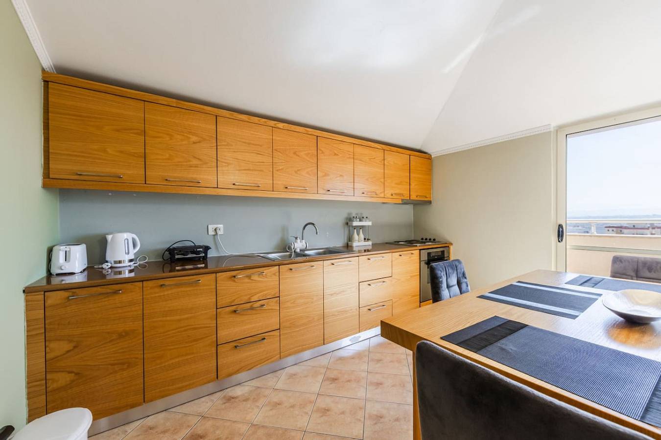 Ολόκληρο το διαμέρισμα, Bright & Comfy – 2Br Apartment by the Adriatic in Δυρράχιον, Αλβανία