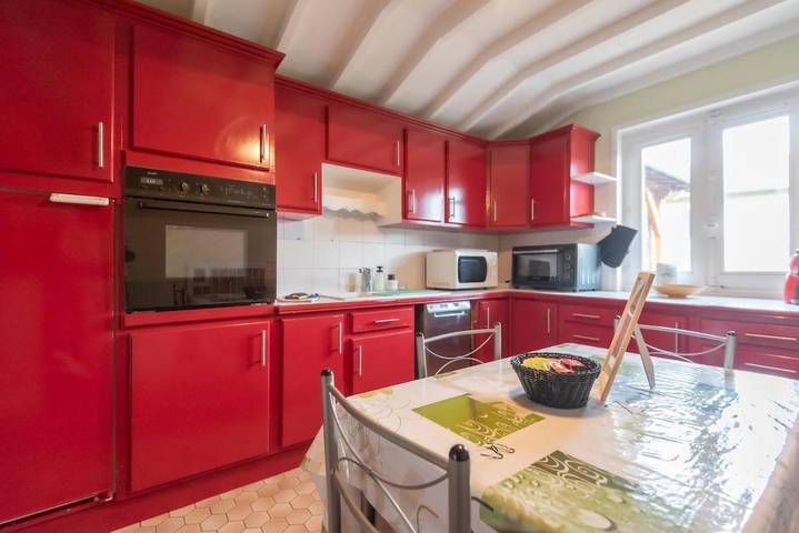 Location de vacances pour 6 personnes, avec Terrasse et Jardin à Pierreclos - 4
