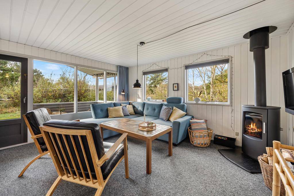Holiday home with wood-burning stove for 6 people on Fanø in Rindby, Fanø