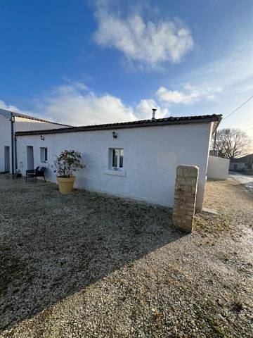 Maison d’hôte pour 10 personnes, avec jacuzzi et terrasse ainsi que piscine et jardin, animaux acceptés à Épargnes - 3