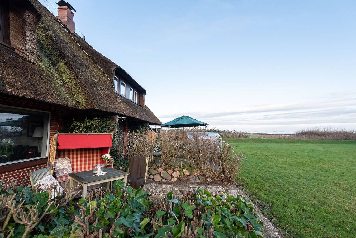 Ganze Wohnung, Gemütliche 3-Zimmer Ferienwohnung auf ca. 80 m² für 4 Personen. in Wenningstedt, Sylt