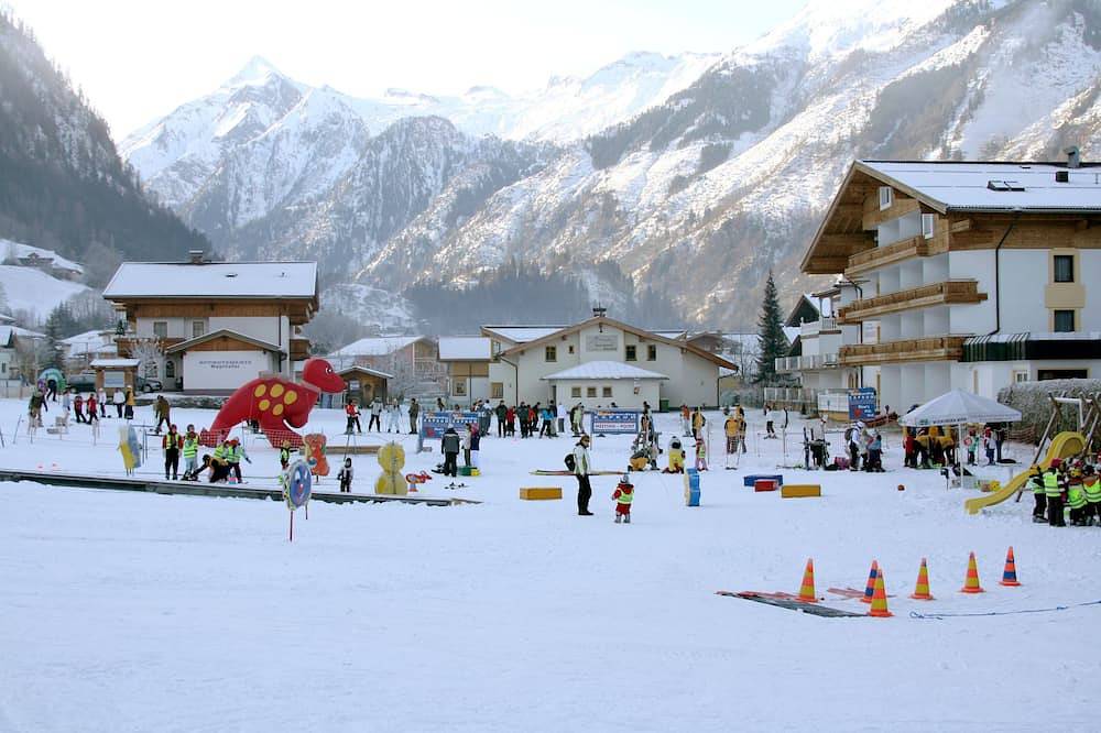 Apartamento entero, 1 Studio Flat walking distance to ski lifts (we have 2 in the same building) in Kaprun, Distrito de Zell am See