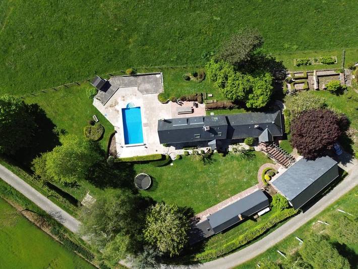Location de vacances pour 14 personnes, avec jardin ainsi que piscine et vue, animaux acceptés dans Elbeuf-en-Bray