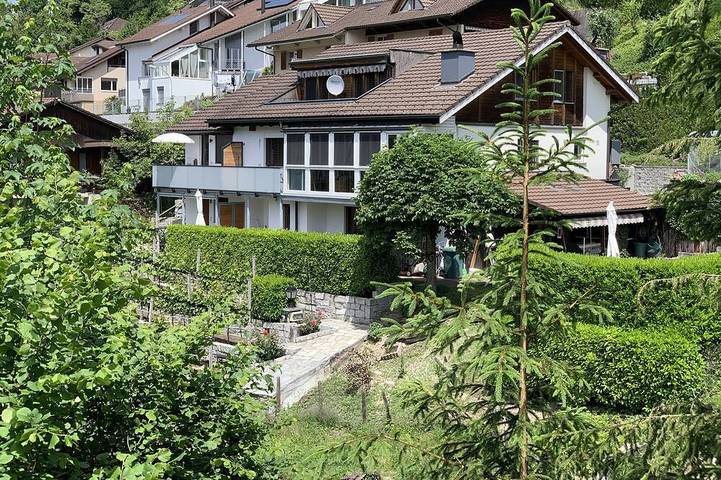 Holiday rental for 4 people, with balcony and garden in Switzerland
