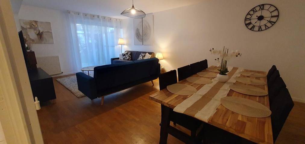 Gîte pour 8 personnes, avec balcon et vue sur le lac à Cachan - 4