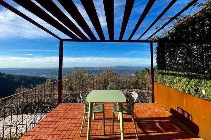 Apartamento de férias para 2 pessoas, com varanda e piscina em Lousã