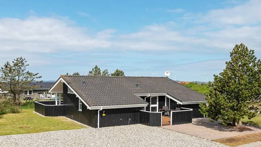 Ferienhaus für 8 Personen, mit Whirlpool und Sauna sowie Terrasse