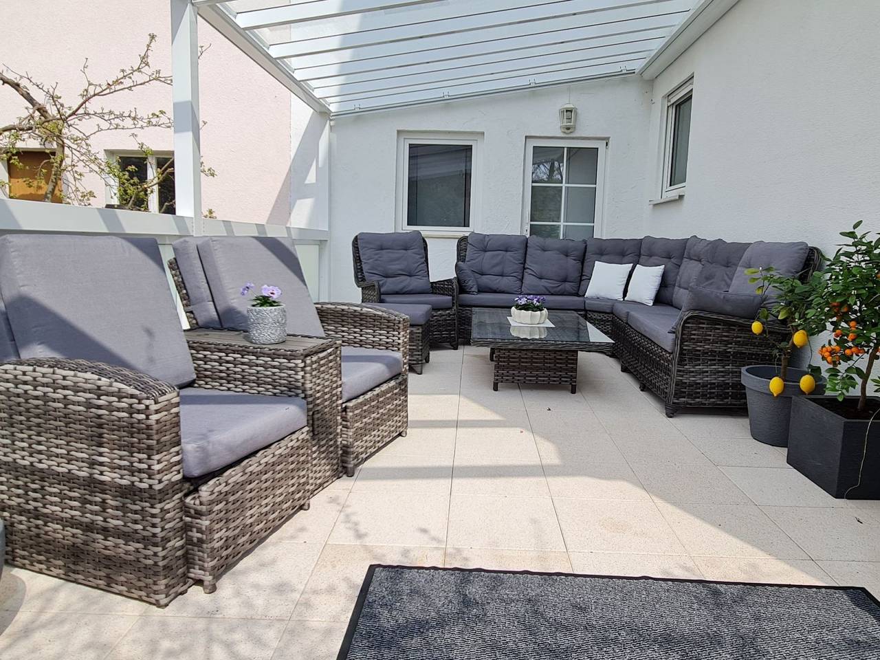 Apartamento entero, Maisonette-Wohnung mit überdachter Lounge-Terrasse in Nüdlingen, Rhön-Bayern