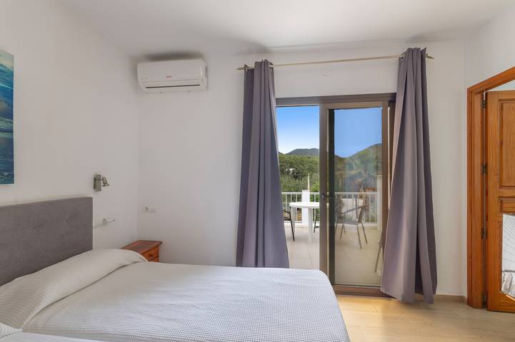 Ferienwohnung für 2 Personen, mit Garten und Balkon auf Ibiza - 3