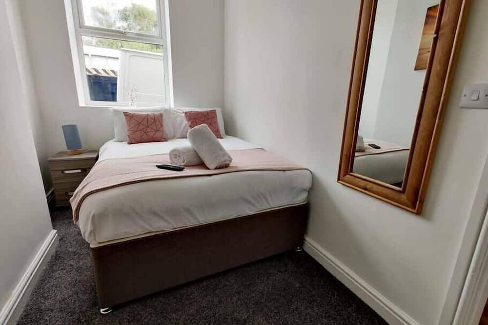 Apartamento entero, 2 Bed Apt, Fully Equipped kitchen, Parking in Swansea, Región de Swansea