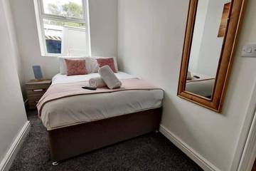 Apartment for 4 People in Swansea, Swansea region, Photo 2