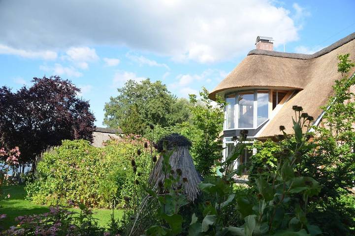 Entennest - Reetgedecktes Espenhaus in Grebin, Südliche Ostseeküste
