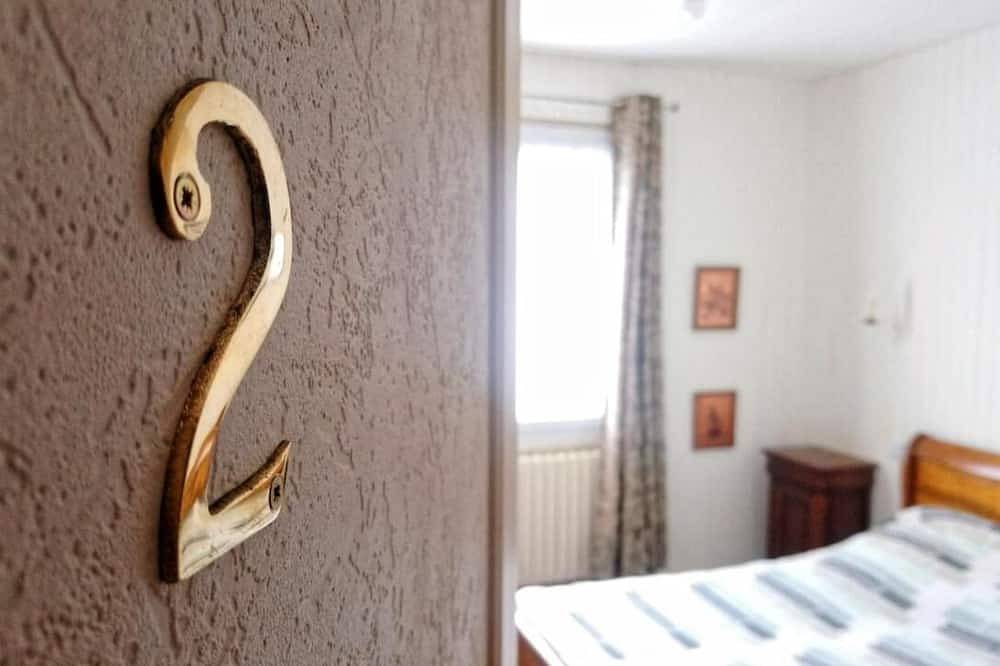 Chambre au calme et simple, cuisine à dispo in Saint-Pol-de-Léon, Ceinture Dorée