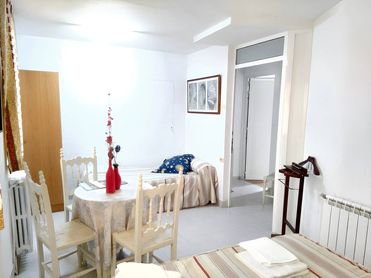 Welcoming House in Burgos with Terrace and City View in El Crucero, Burgos