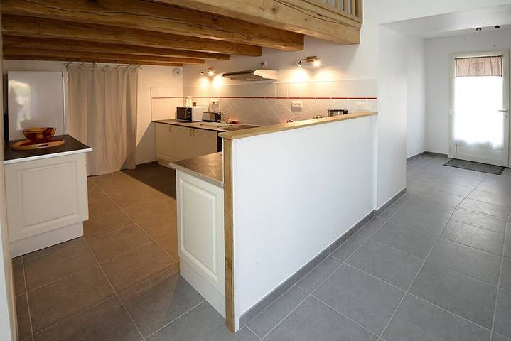 Gîte pour 5 personnes, avec jardin et terrasse à Saint-Georges-lès-Baillargeaux - 2