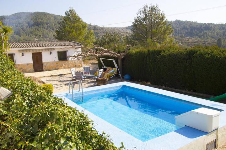 Location de vacances pour 9 personnes, avec piscine et jardin, animaux acceptés à Tortosa - 2