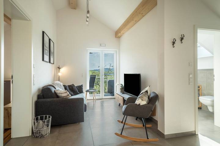 Gîte pour 6 personnes, avec vue sur le lac ainsi que balcon et jardin à Neukirch - 2