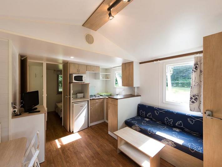Mobil home pour 6 personnes, avec terrasse à Isle-et-Bardais - 3
