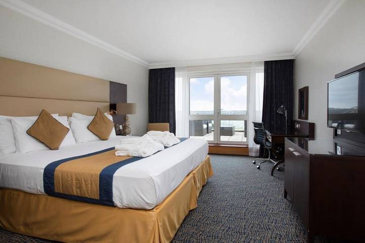 Hôtel pour 10 personnes, avec terrasse et jacuzzi ainsi que sauna et jardin à Southampton - 4