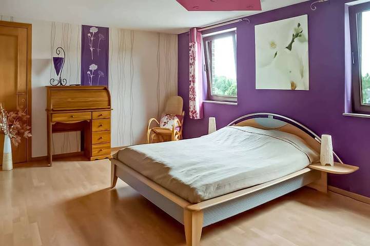 Location de vacances pour 8 personnes, avec terrasse ainsi que jardin et piscine à Hamoir - 2