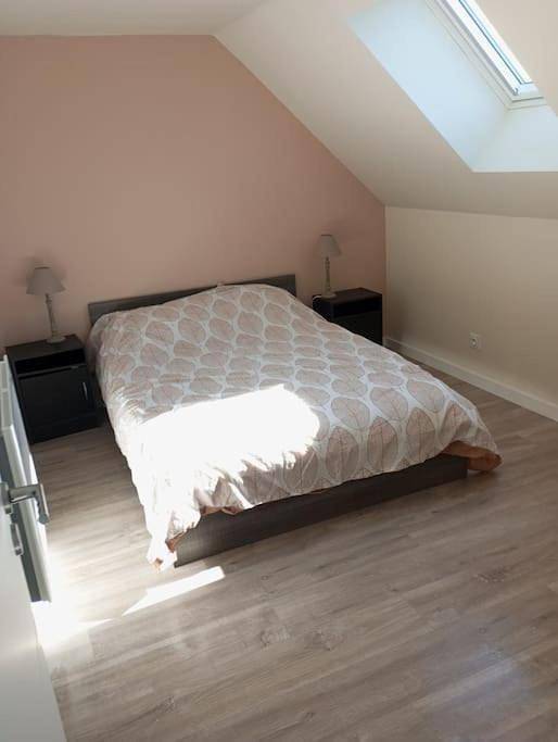 Gîte pour 11 personnes, avec vue, animaux acceptés à Saint-Laurent-du-Cros - 3