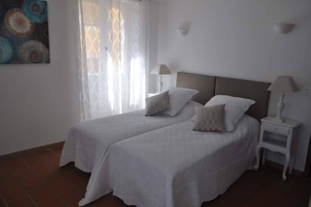 Very nice house of 120 m2 in the heart of Valbonne village for 6 people in Valbonne, Cannes region